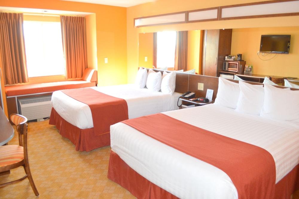 Microtel Inn and Suites by Wyndham Rawlins photo 8