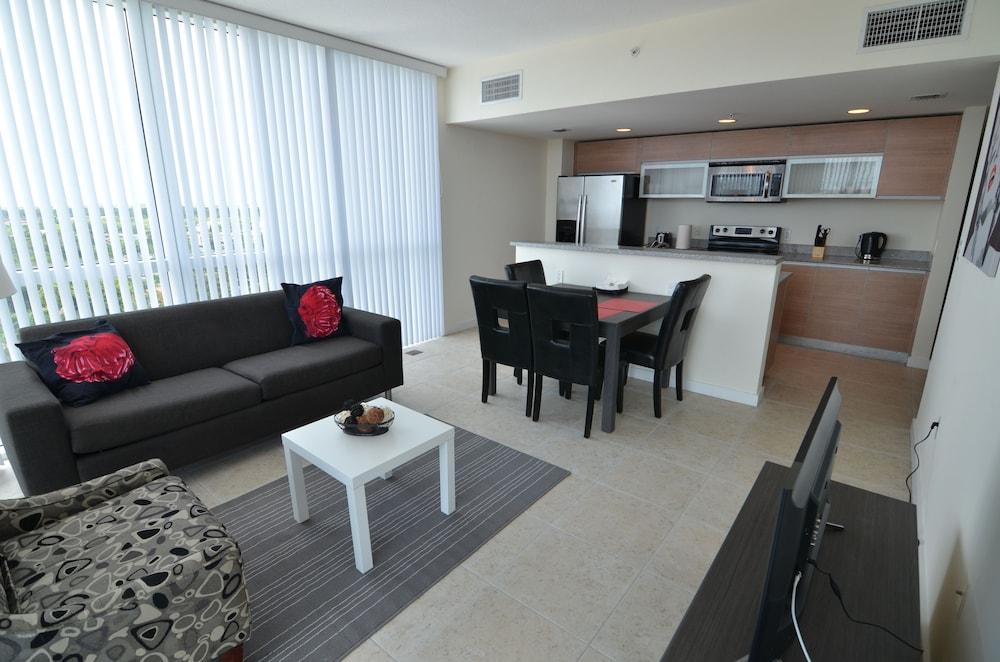 Riviera Luxury Living at River Oaks Marina and Tower photo 55