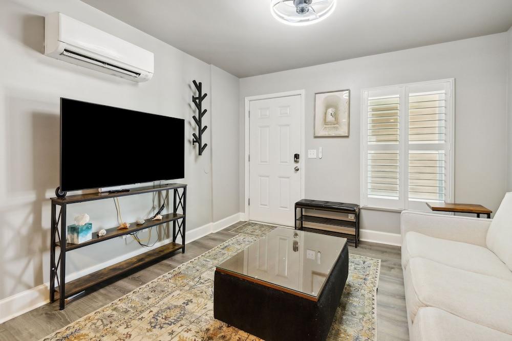 Beach 5 Villas - Immaculate 300 steps from the Ocean photo 62