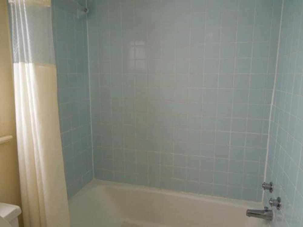 Capt. John Smith Inn photo 13