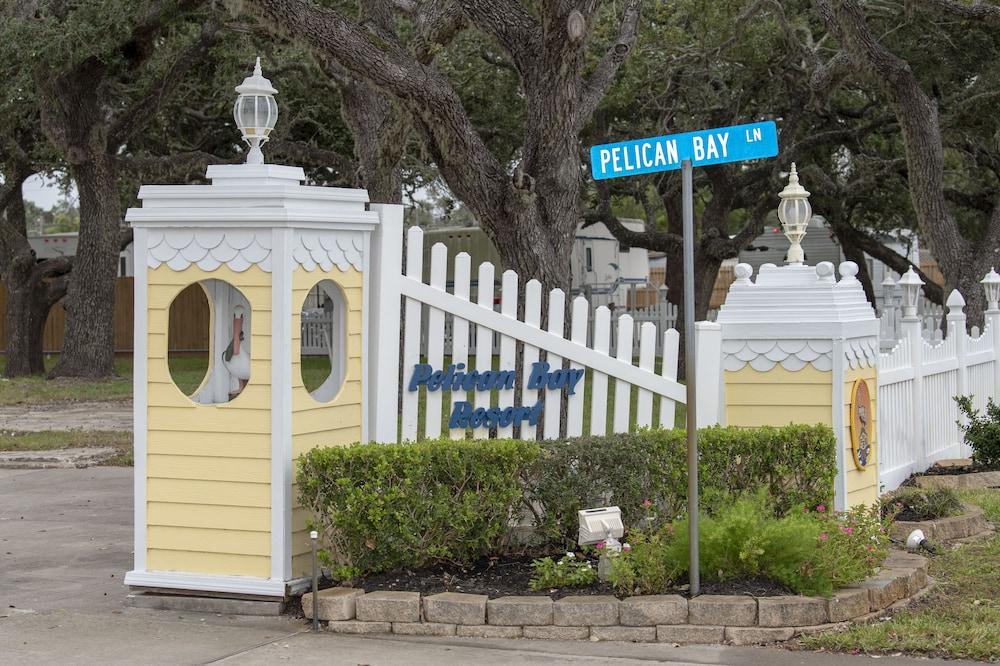 Pelican Bay Resort photo 81