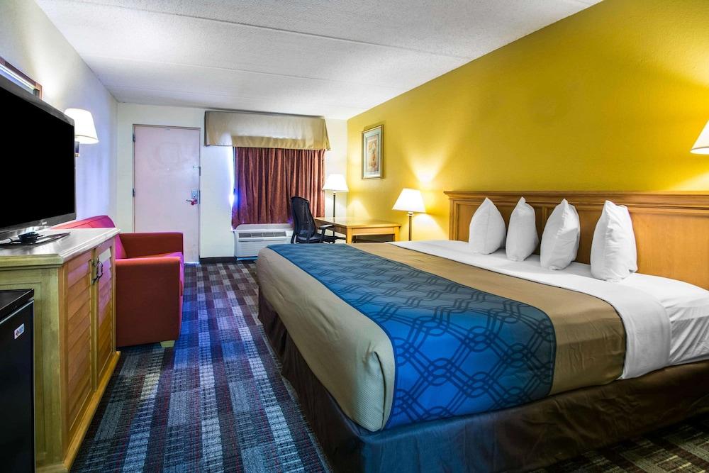 SureStay by Best Western Jacksonville Airport photo 17