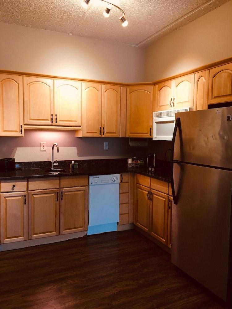 Hawthorn Extended Stay by Wyndham Conyers photo 19