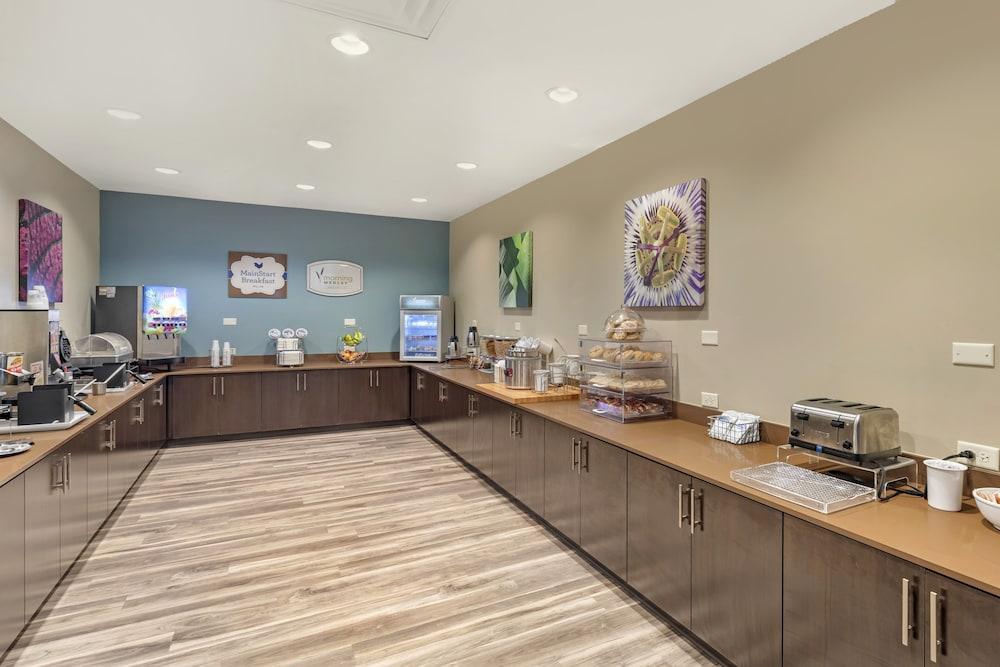Sleep Inn Lancaster Dallas South photo 16