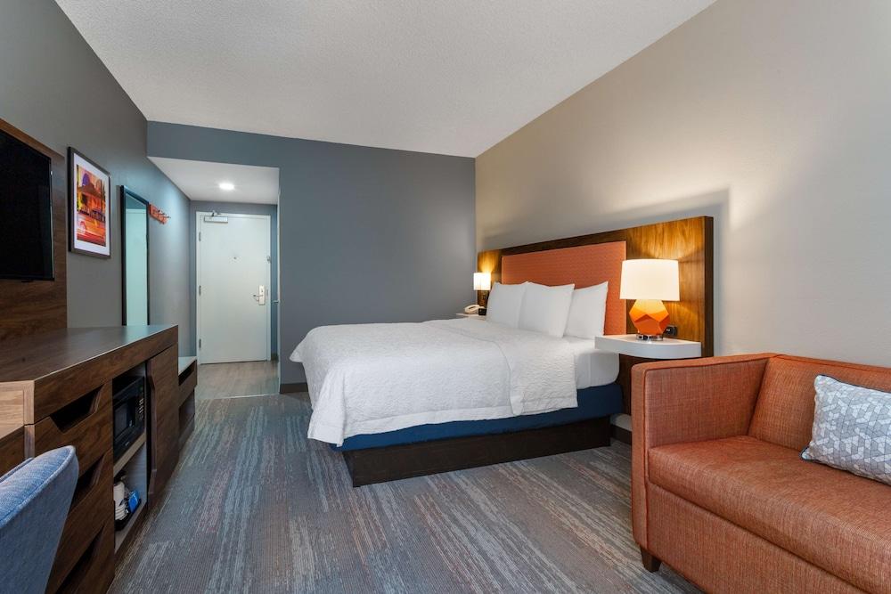 Hampton Inn Ft. Lauderdale-Commercial Blvd. photo 4
