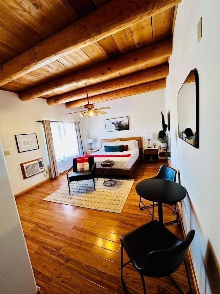 Adobe Rose Inn photo 36