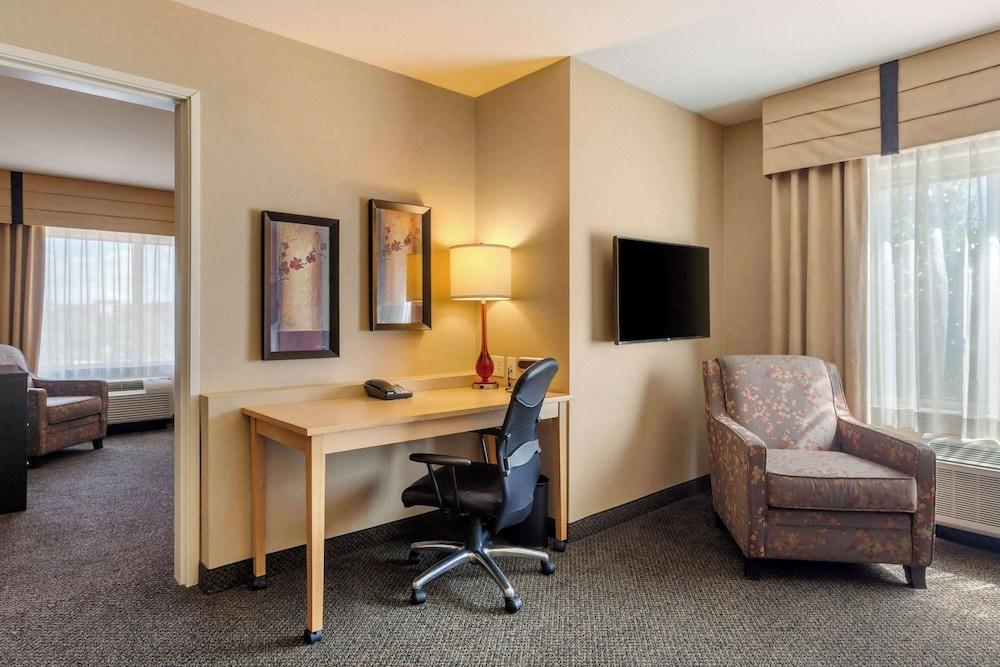 SpringHill Suites by Marriott Fort Collins photo 19