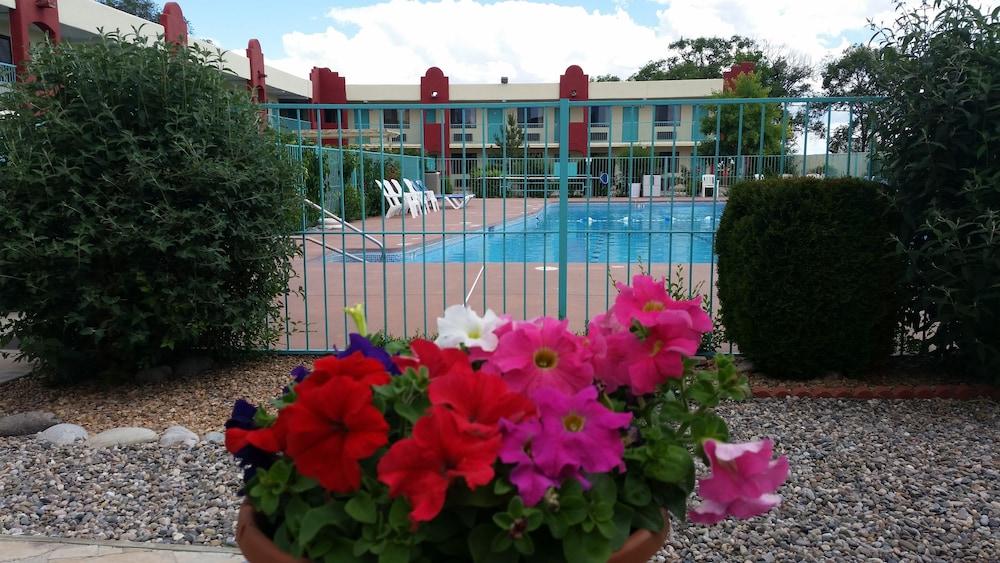 Days Inn by Wyndham Santa Fe New Mexico photo 17