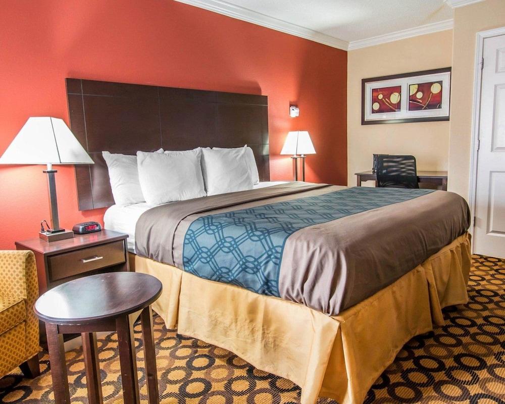 Econo Lodge Richmond Hill photo 14