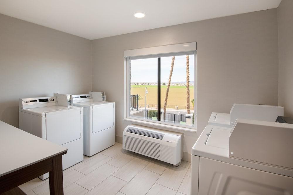 Holiday Inn Express & Suites Yuma by IHG photo 20