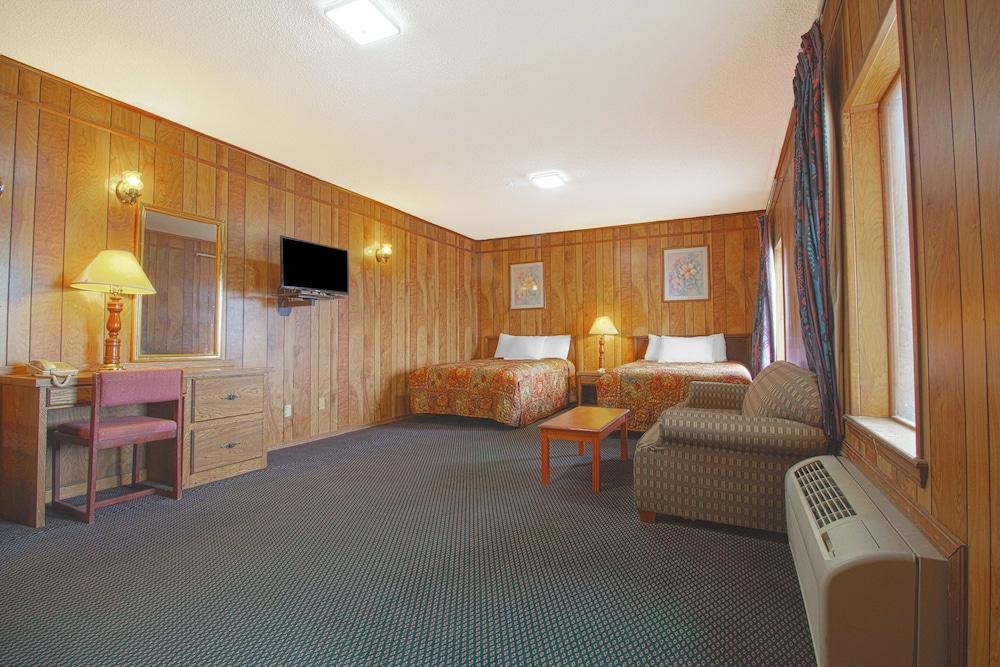 OYO Hotel Waurika OK US-70 near Wichita Falls photo 13