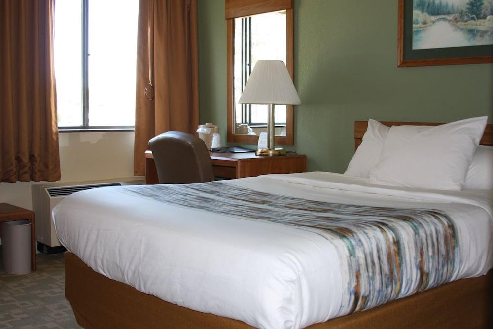 Barker's Island Inn Resort photo 8