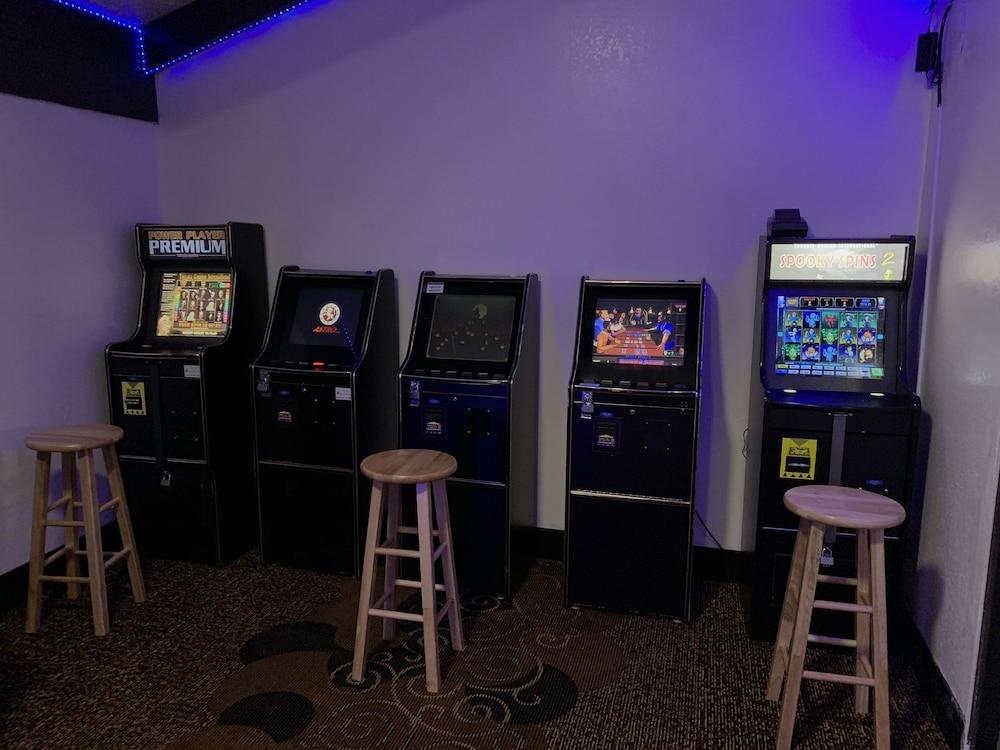 Super 8 by Wyndham Wisconsin Dells photo 16