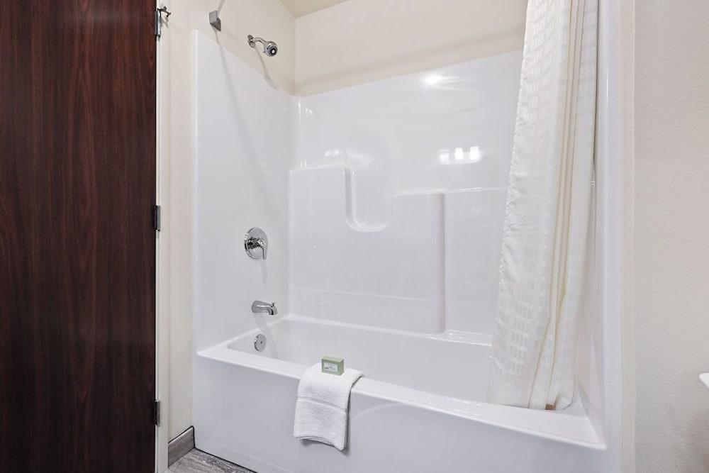 Cobblestone Hotel & Suites - Foley photo 34