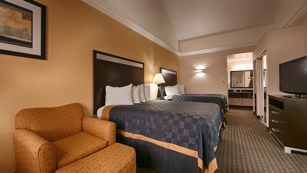 Americas Best Value Inn Sinton photo 3