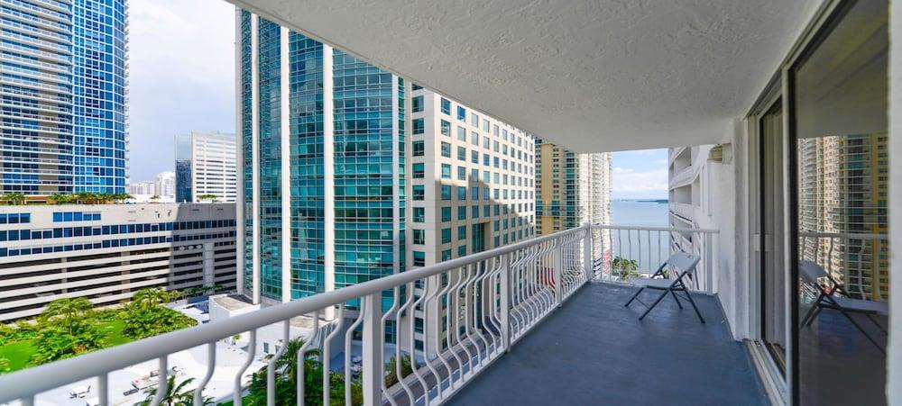 Icon Residences photo 74