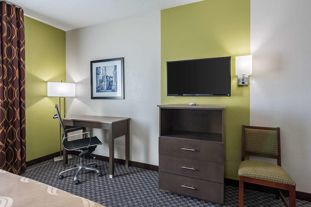 Quality Inn Warsaw near Rappahannock River photo 18