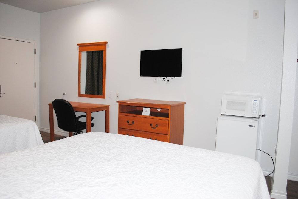 Bestway Inn photo 14
