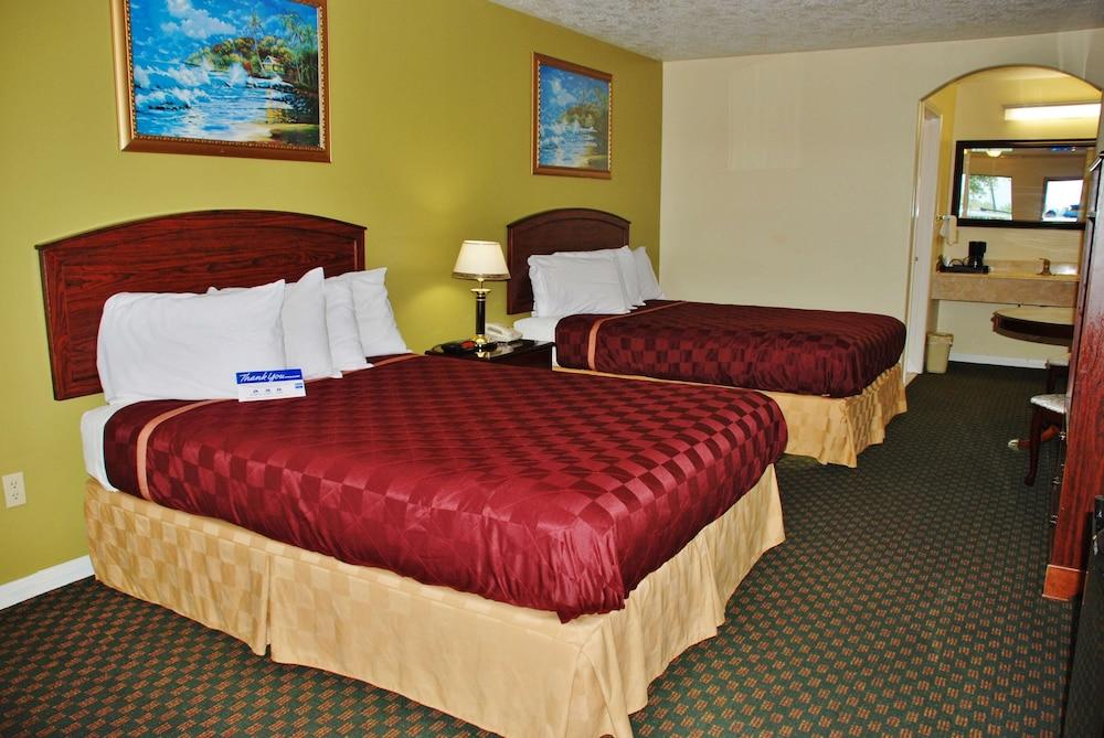 Americas Best Value Inn & Suites Hempstead Prairie View photo 13