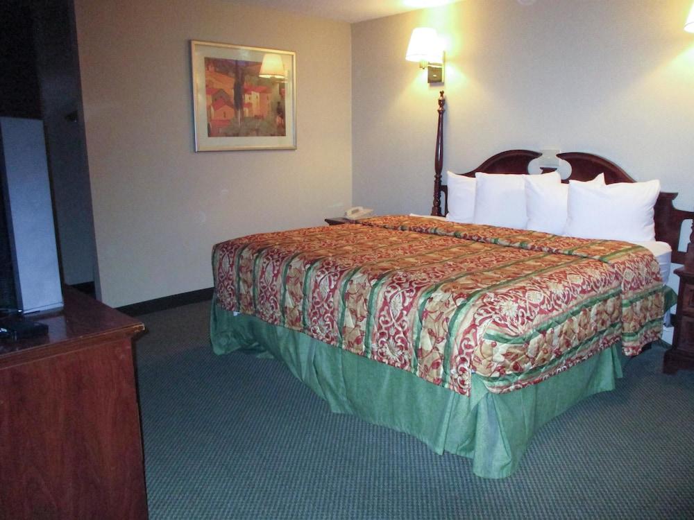 The Sunset Inn photo 54
