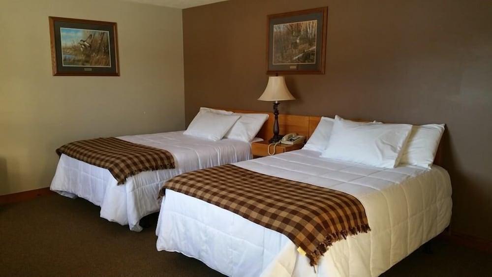 Spillover Motel and Inn photo 33