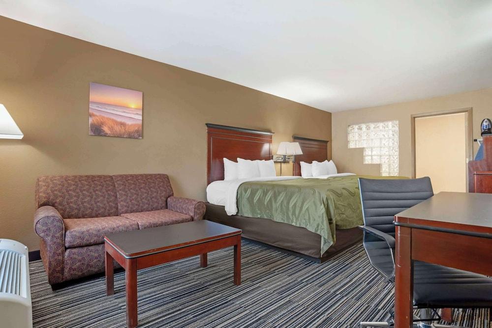 Quality Inn Brookhaven photo 48