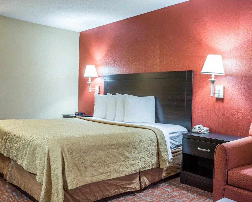 Quality Inn & Suites Monroe photo 14