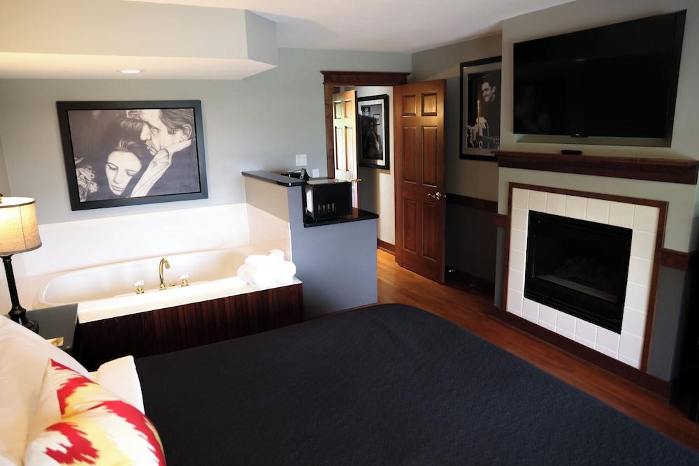 The Liberty Lodge at Sister Bay photo 39