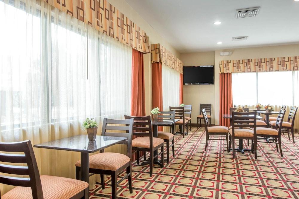 Sunsera Boutique Suites photo 20