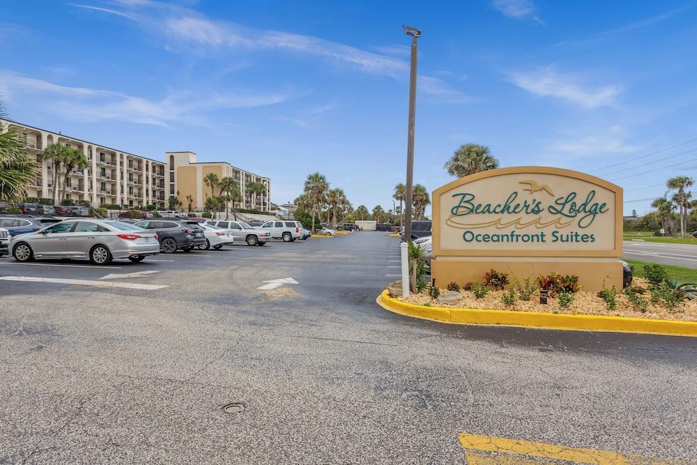 Beacher's Lodge Oceanfront Suites photo 7