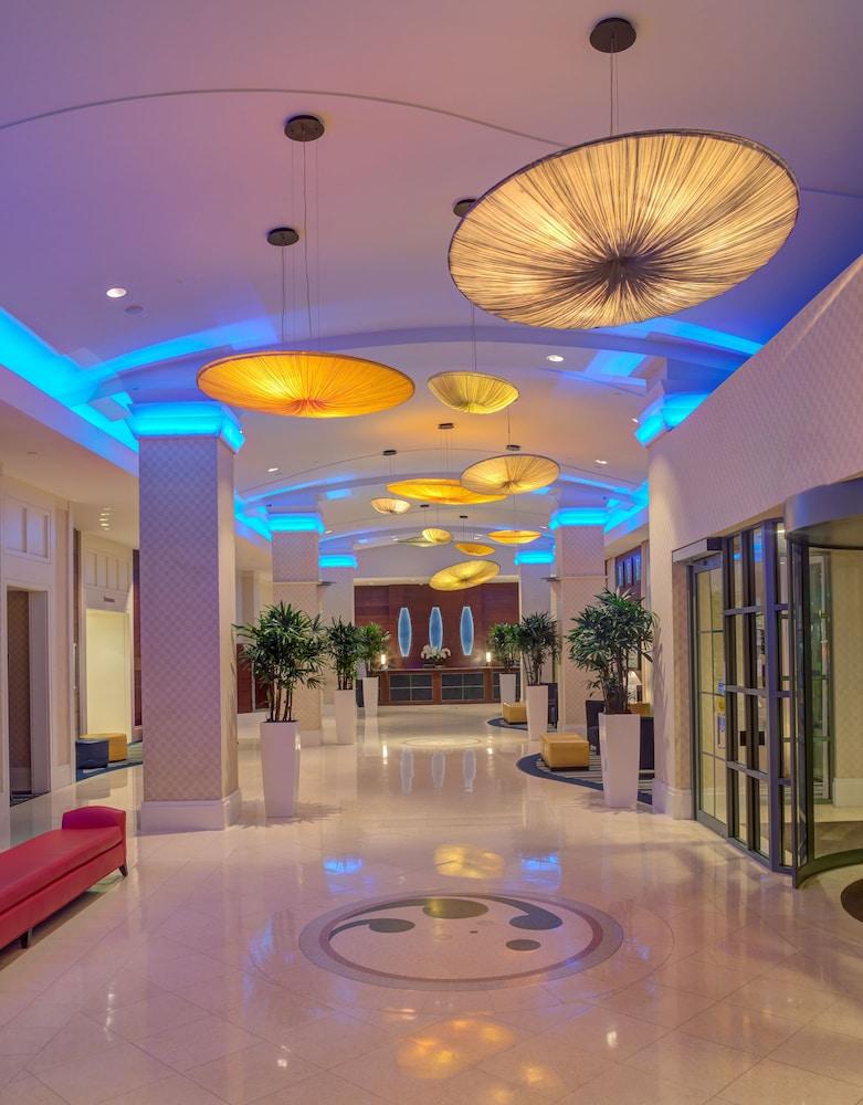 Hilton Virginia Beach Oceanfront photo 25