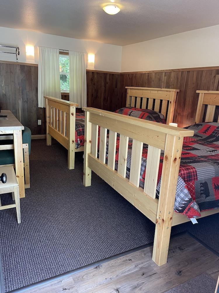 Sportsmen Motel photo 8