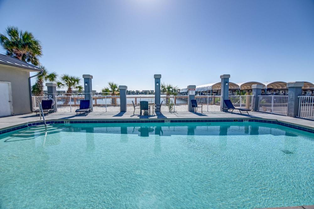 Seabreeze Inn photo 18