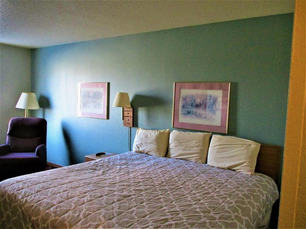 Sunset Inn photo 5