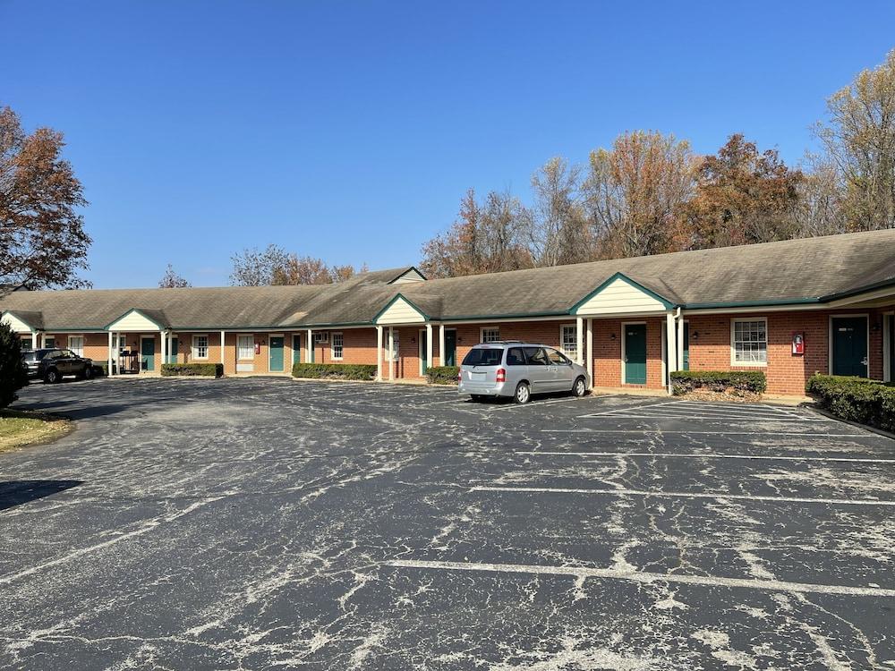 Rips Country Inn photo 5