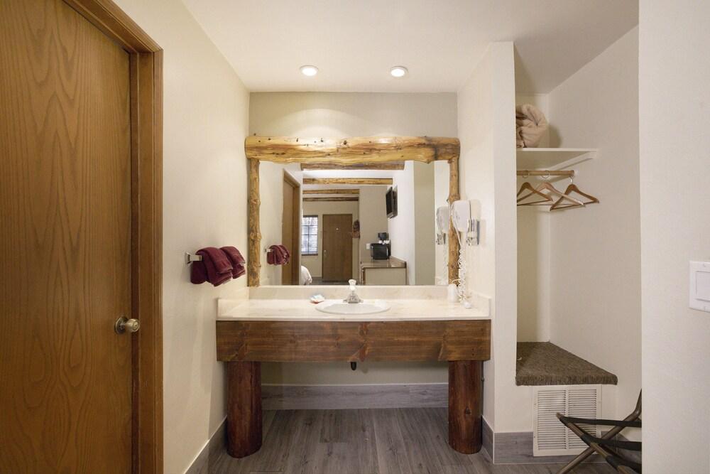 Sleepy Hollow Cabins and Hotel photo 70