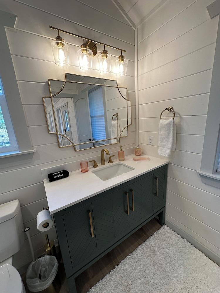 Laurel Court Cottages photo 31
