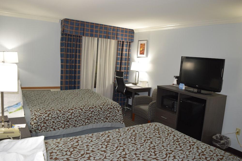 Days Inn by Wyndham Rock Falls photo 10