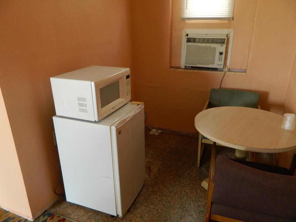 Tropizar Motel photo 2