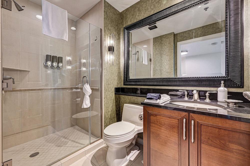 Suite Hub LV at Signature Sphere View photo 25