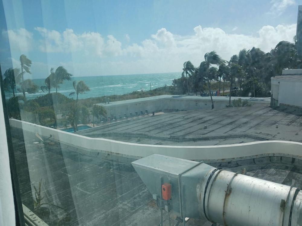 Casablanca Miami Beach photo 65