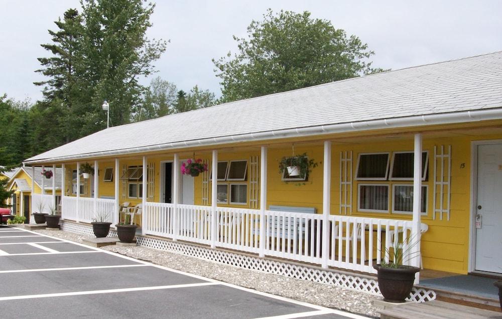 Sunnyside Motel & Cottages photo 15