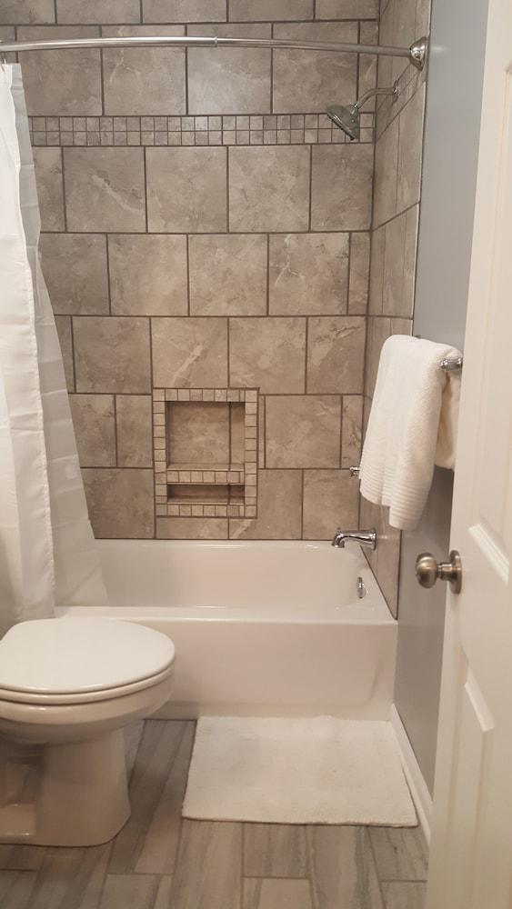 Tower Extended Stay Suites photo 13