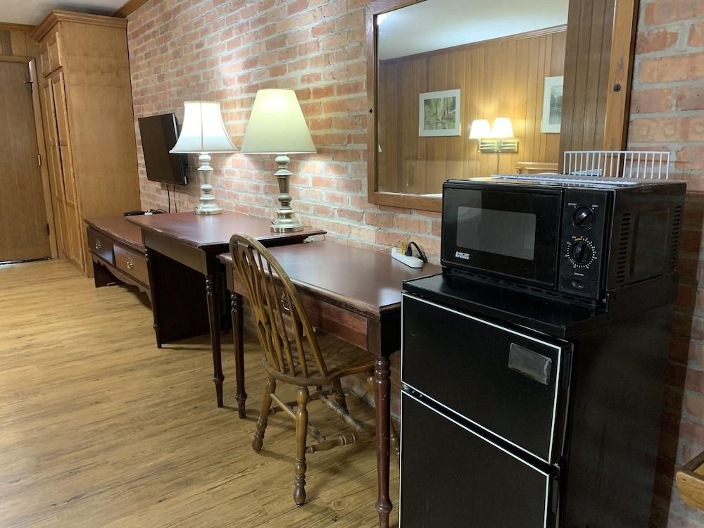 Lincoln Lodge photo 15
