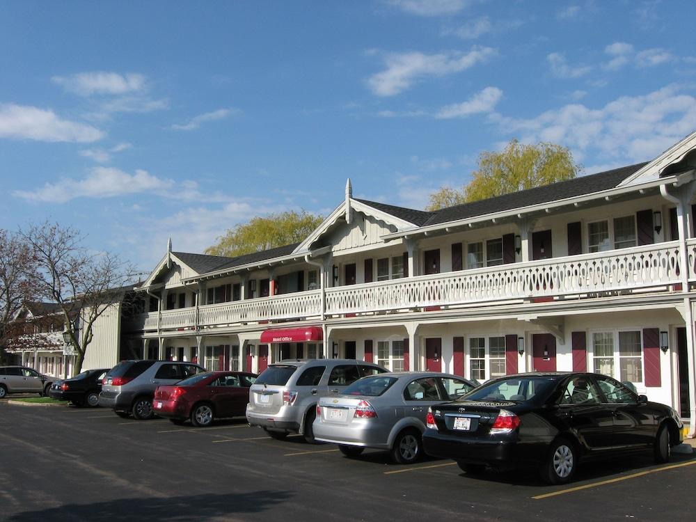 Chalet Motel Mequon photo 19