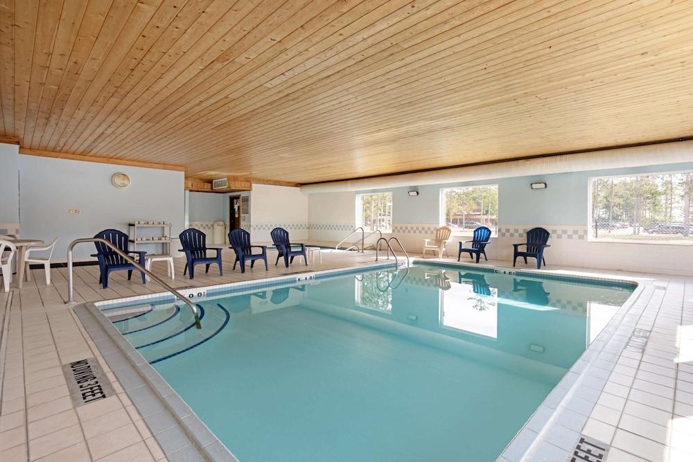 Quality Inn Bemidji photo 39