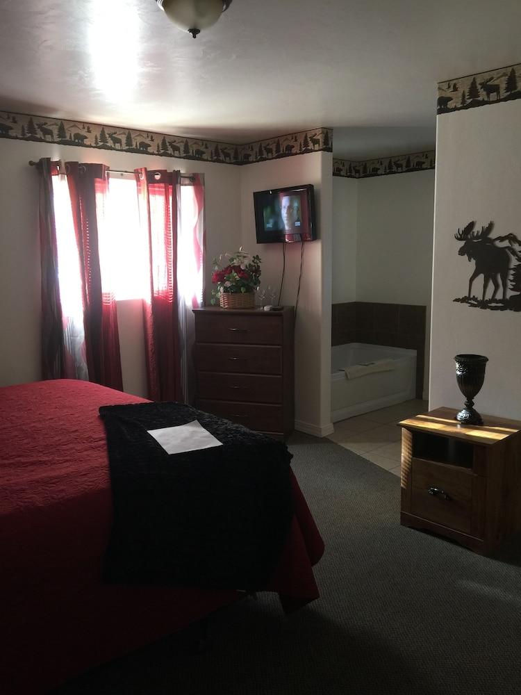 Rustic Inn Motel photo 62