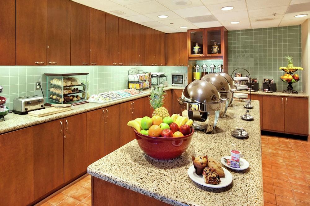 Homewood Suites by Hilton Falls Church - I-495 at Rt. 50 photo 13