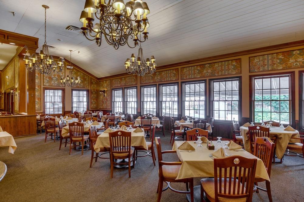 Y O Ranch Hotel photo 34