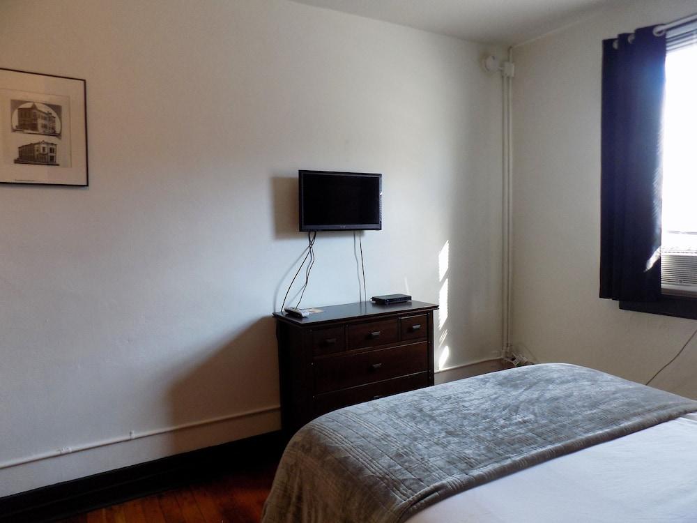 The Landmark Inn photo 61